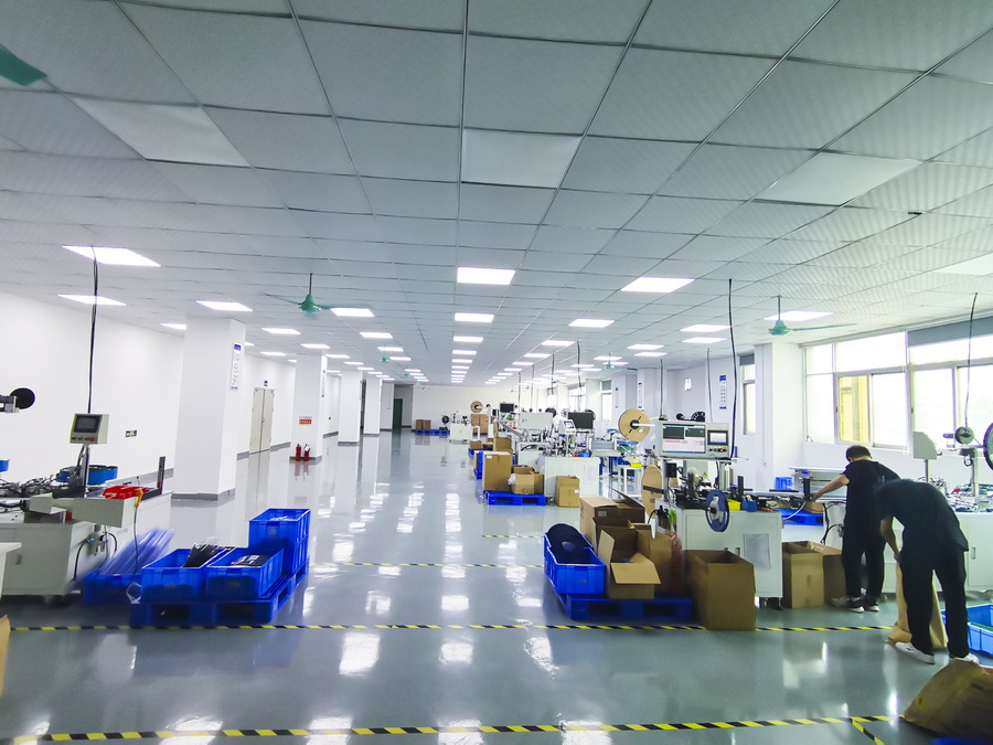 步步精科技重大技術(shù)突破，為華為Mate60 Pro提供高效快充體驗(yàn)